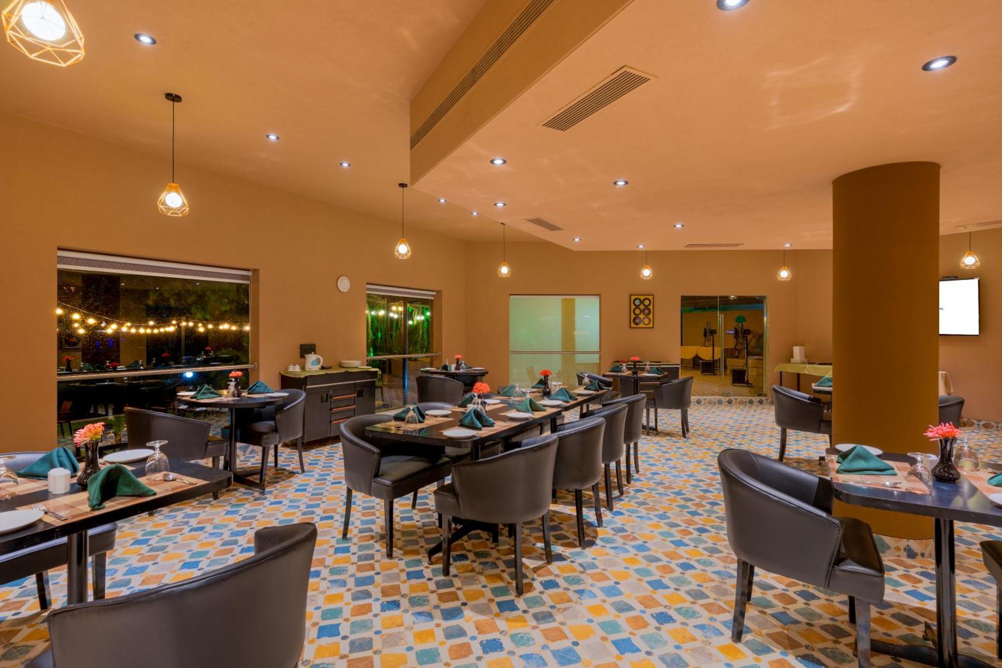 ราส รีสอร์ต Hotel ศิลวัสสา ภายนอก รูปภาพ